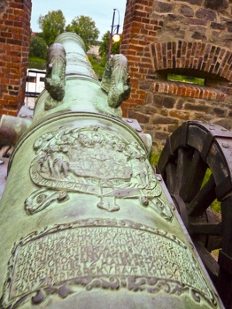 Kanone an der Stadtmauer