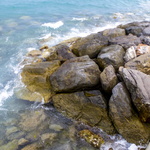 Steine am Ufer in Marina di Andora