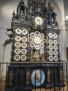 astronomische Uhr in Saint Jean de Bascon