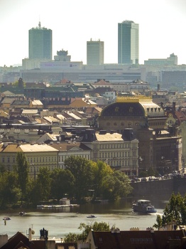 Blick-auf-Prag-von-Prager-Burg-04