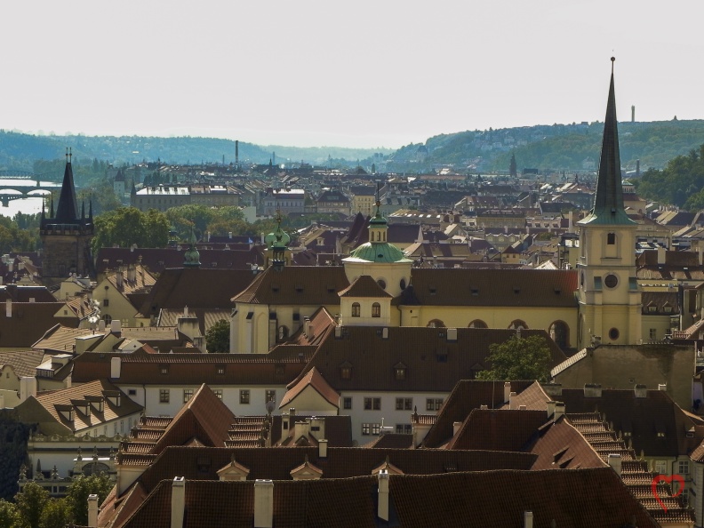 Blick-auf-Prag-von-Prager-Burg-13.jpg