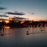 Boote auf dem Fluß in Prag