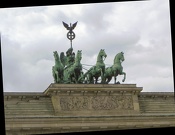 Berlin - Quadriga auf dem Brandenburger Tor in Berlin
(klick für Vollbild)