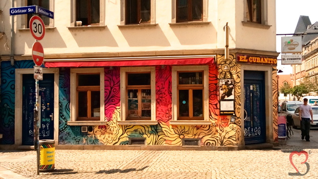 Eckgastro mit Graffitti Dresden