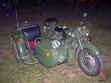 altes Motorrad mit Beiwagen