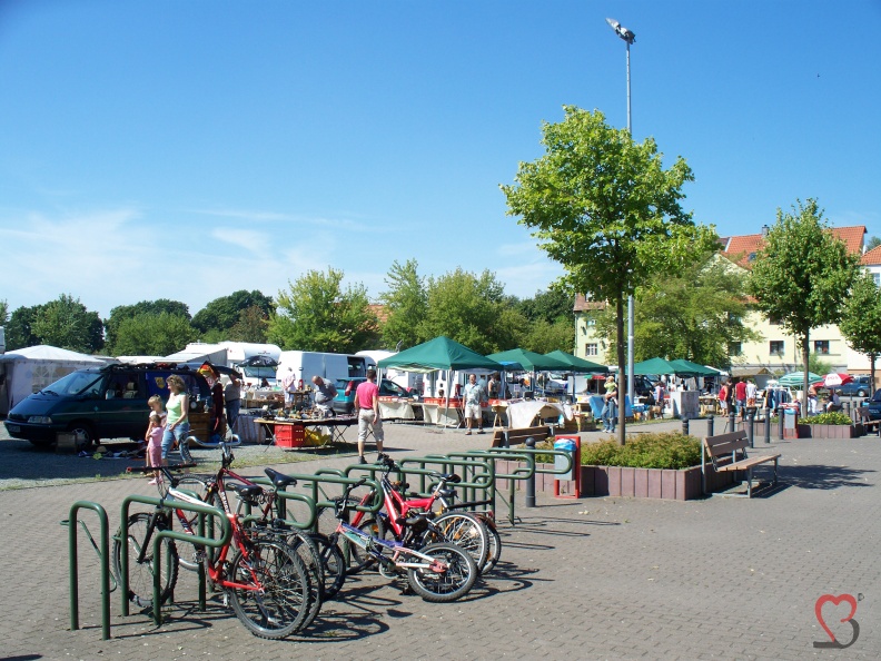 Oschersleben-Flohmarkt-Schuetzenplatz-o7o8.jpg