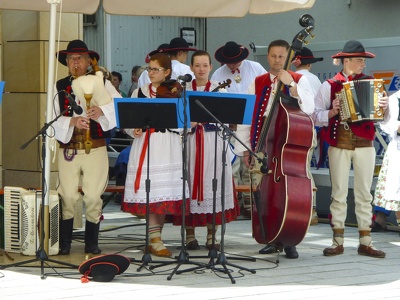 polnische Tanzgruppe beim Landesfest 2015