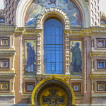 Blutskirche (Fensterverzierung)