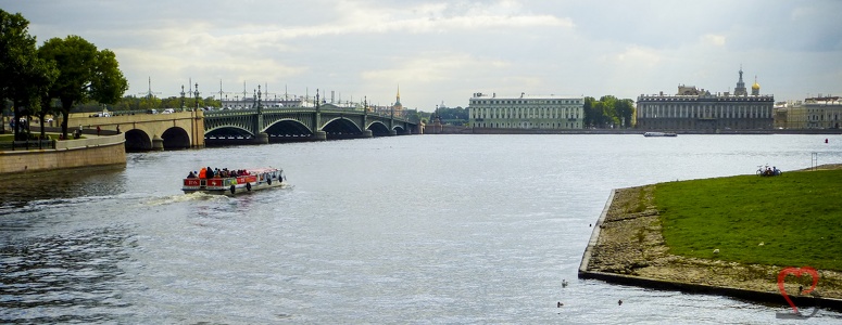 Blick auf Sankt Petersburg von der Halbinsel