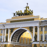 Generalstabs Gebäude mit Triumphbogen