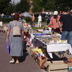 Marktstand mit Besucher