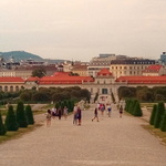 Blick vom Schloss auf den Garten