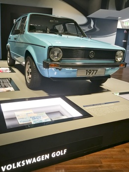 VW Golf Fahrzeug Museum Autostadt Wolfsburg