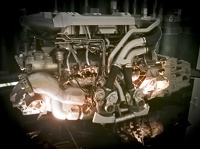 Bugatti Motor in der Autostadt in Wolfsburg Niedersachsen mit hauseigenen Volkswagen Modellen von der Entstehung bis zu modernen Elektrofahrzeugen sowie eine Vielzahl alter Oldtimer und Rennautos.
(klick für Vollbild)