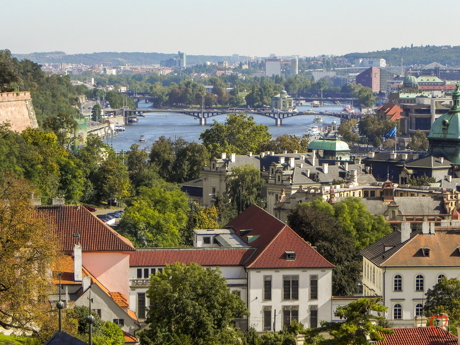 Blick-auf-Prag-von-Prager-Burg-05