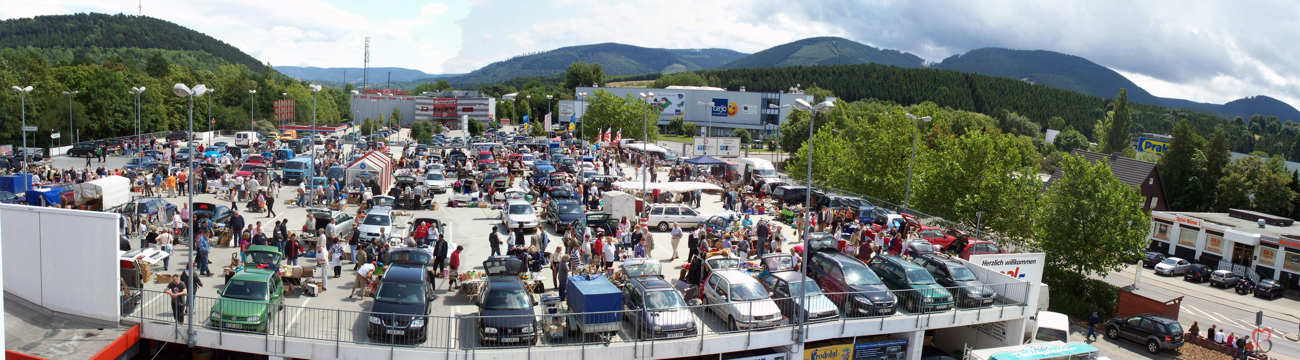 Real Flohmarkt - Panorama