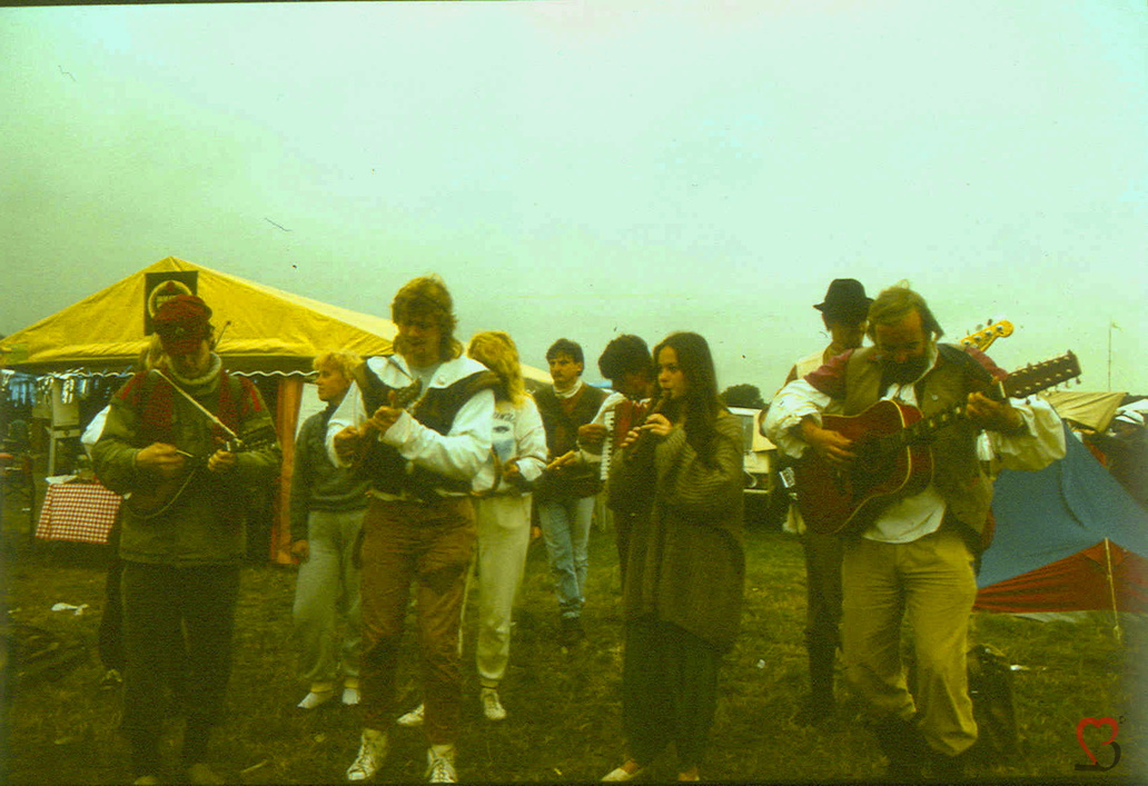 19902