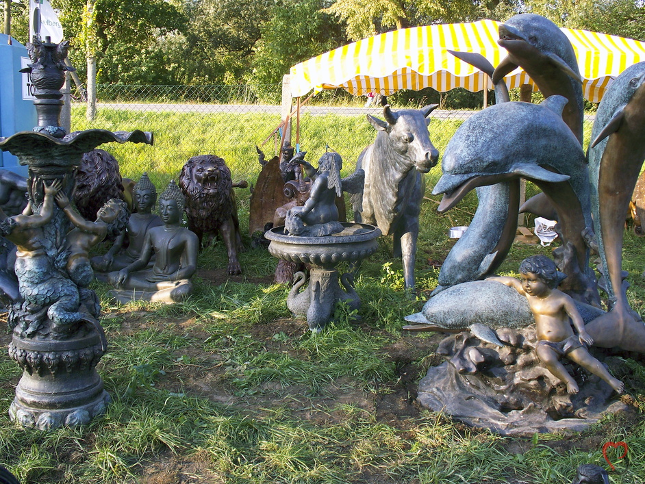 Bronzefiguren