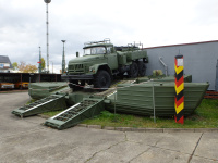 Das Ostalgie Museum in Oscherseleben an der Bode bekannt durch den Motopark, Im Oastalgie Panzer und Wehrfahrzeug Museum finden sich Militärfahrzeuge und Waffen aus den Beständen der ehemaligen DDR sowie Sowjetunion. 
(klick für Vollbild)