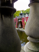 Schloss Sanssouci - Blick auf Fontäne im Schloss Sanssouci bei Potsdam. 
(klick für Vollbild)